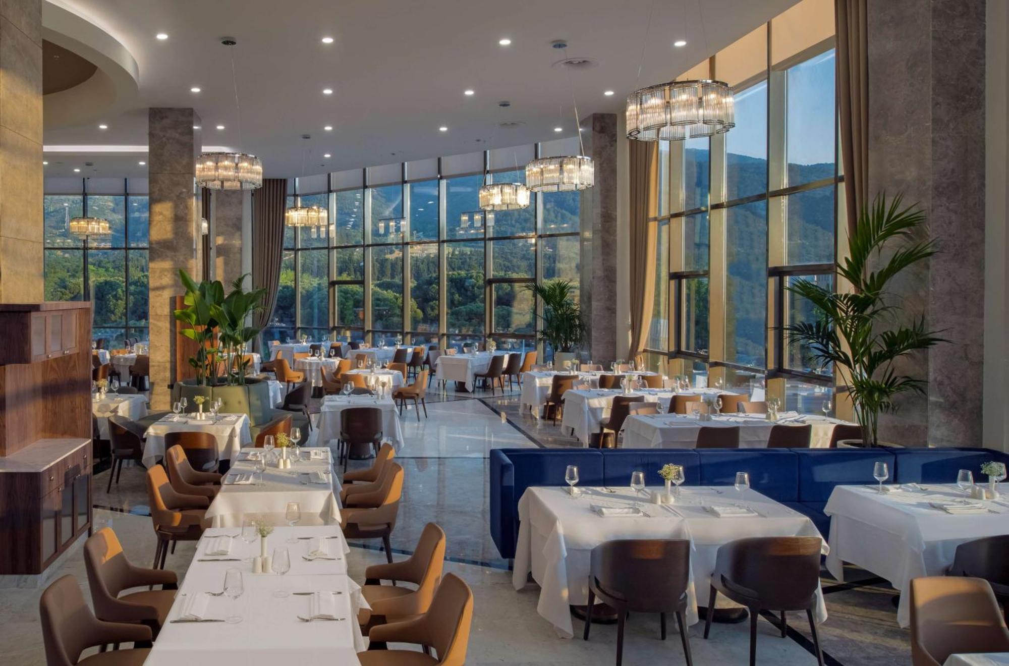 Doubletree By Hilton Manisa Ξενοδοχείο Εξωτερικό φωτογραφία