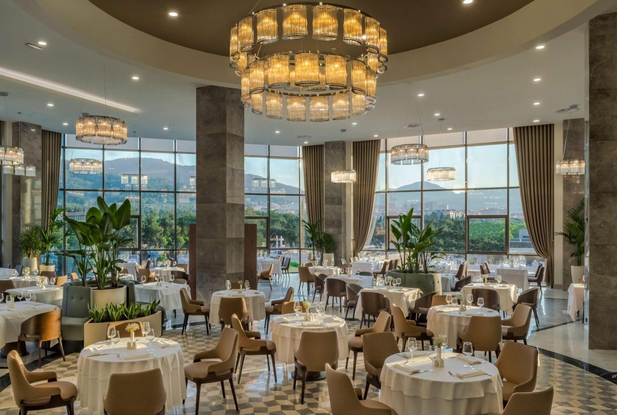 Doubletree By Hilton Manisa Ξενοδοχείο Εξωτερικό φωτογραφία
